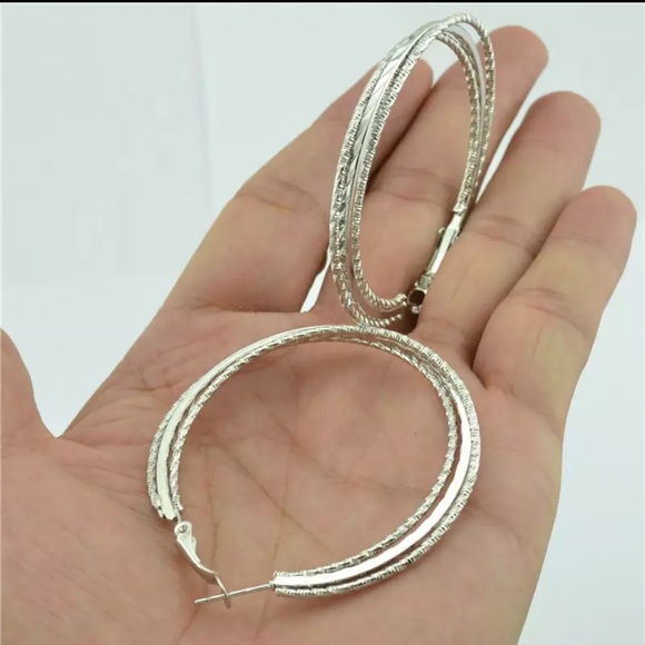 New Sterling Silver Round Boho Minimalist Hoop Earrings - Picture 5 of 8